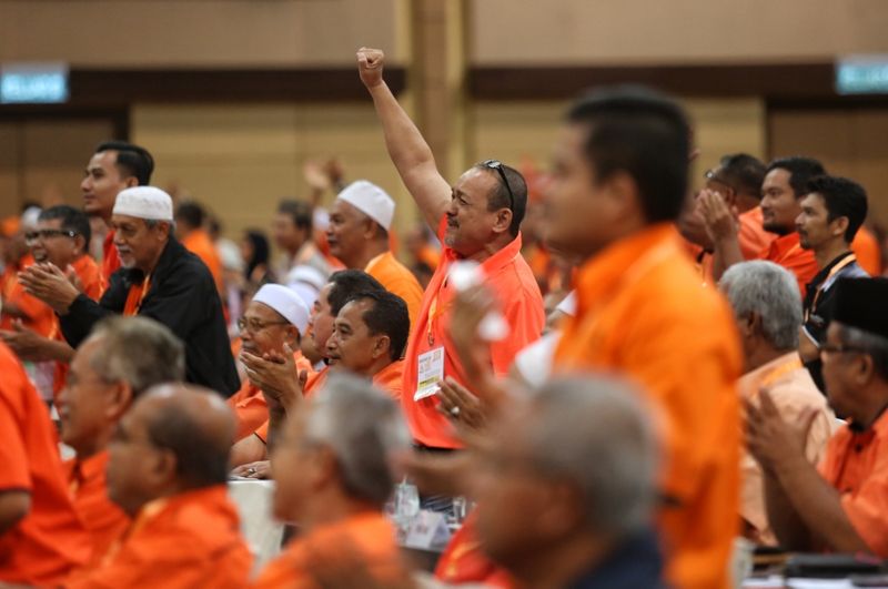 Members cheering a speaker during the Parti Amanah Negara Convention at the Shah Alam Convention Centre in Shah Alam, December 11, 2016. u00e2u20acu201d Picture by Saw Siow Feng