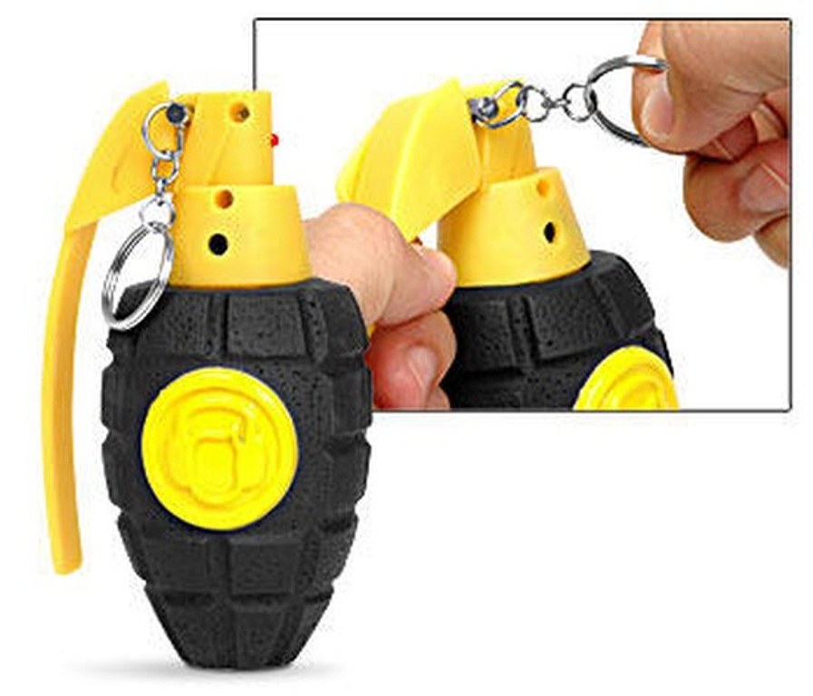 不只邻居有暴力倾向，如果被丢的人也有暴力倾向那你要自求多福了。-摘自Amazon.com-