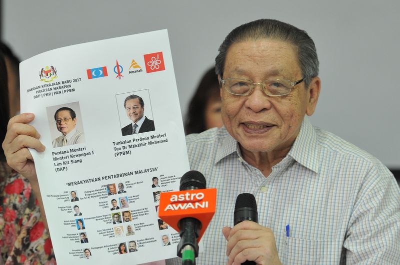 Lim Kit Siang said a Pakatan Harapan government Cabinet lineup with him as prime minister shared on social media is propaganda against DAP. u00e2u20acu201d Picture by KE Ooi