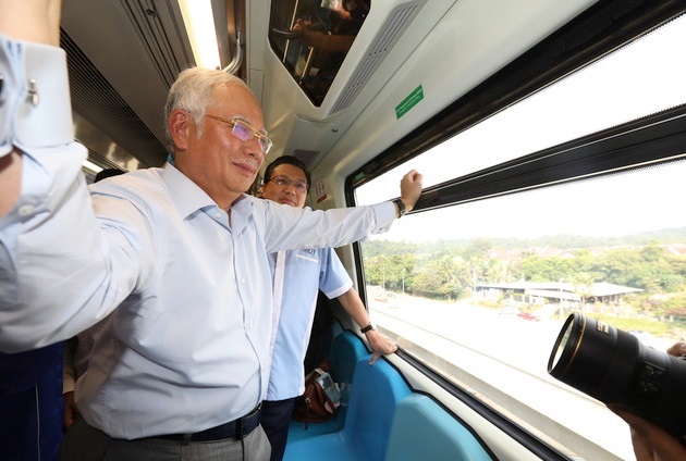 首相纳吉说，捷运工程比预算中更省，而且还省下了20亿令吉。-马新社-