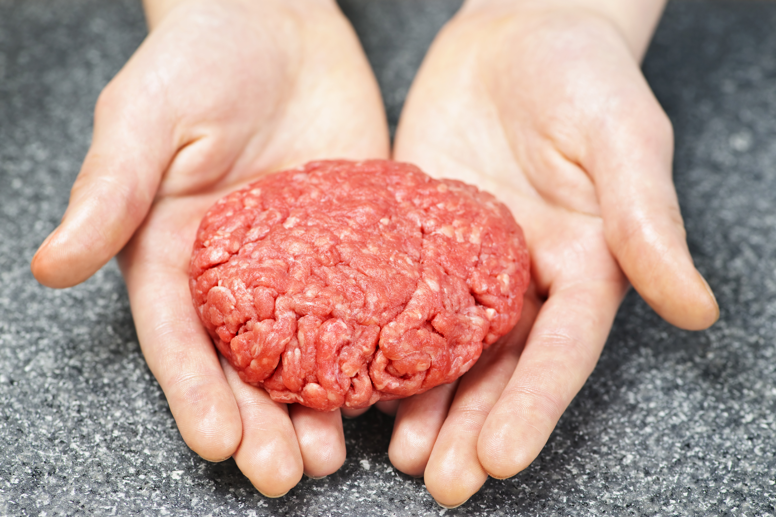 厨师就是得对自己家的牛肉有自信！图取自：beefisbeef