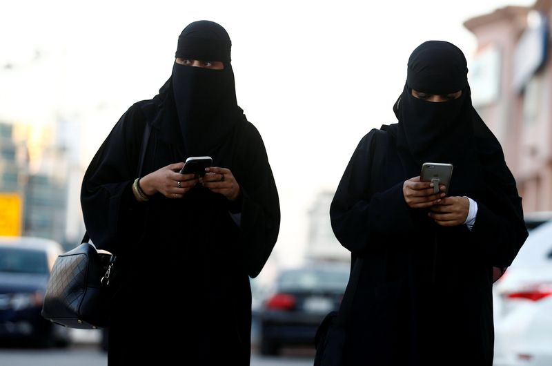 Saudi women use the Careem app on their mobile phones in Riyadh January 2, 2017. u00e2u20acu201d Reuters pic