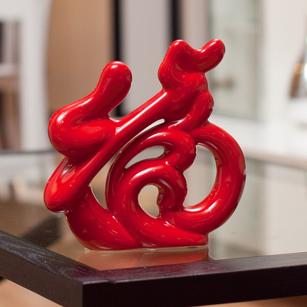 鲜艳的颜色，非常吸精，而且这个“福”字还会散发出淡淡地高贵气息呢！图取自：taobao 