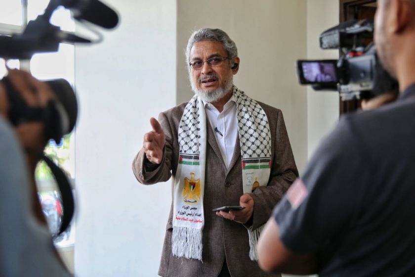 Khalid Samad speaks to members of the press after being fined RM2,900 by the Klang Lower Shariah Court for teaching Islam without credentials, January 19, 2017. u00e2u20acu201d Picture by Saw Siow Feng