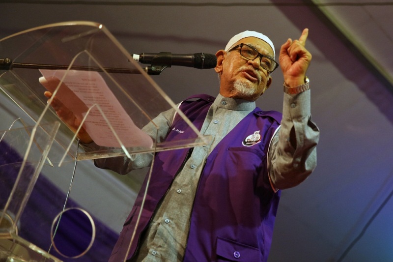 PAS president Datuk Seri Abdul Hadi Awang speaks at the Himpunan 355 rally in Kuala Lumpur February 18, 2017. u00e2u20acu201d Picture by Siow Feng Saw