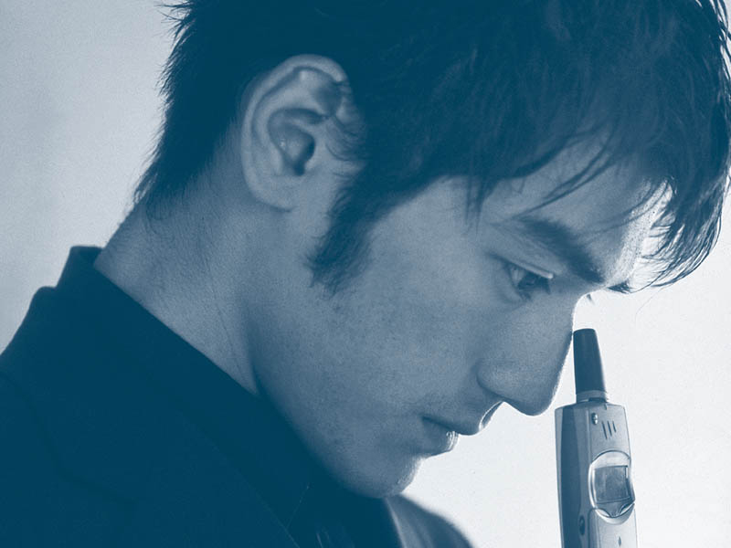 不骗你,以前金城武真的代言过这支手机!图取自:owen0307