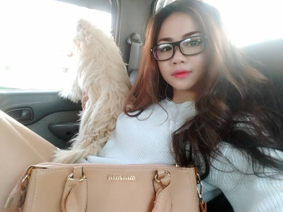 给这样漂亮的老师教，你的课业会进步吗？图取自：脸书