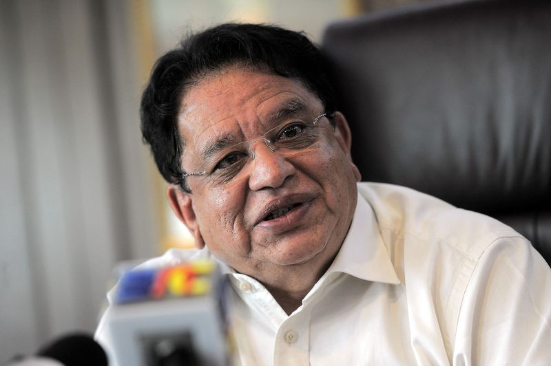 Federal Territories Minister Datuk Seri Tengku Adnan Tengku Mansor giving an interview in conjunction with Federal Territory Day, January 31, 2017. u00e2u20acu201d Bernama pic