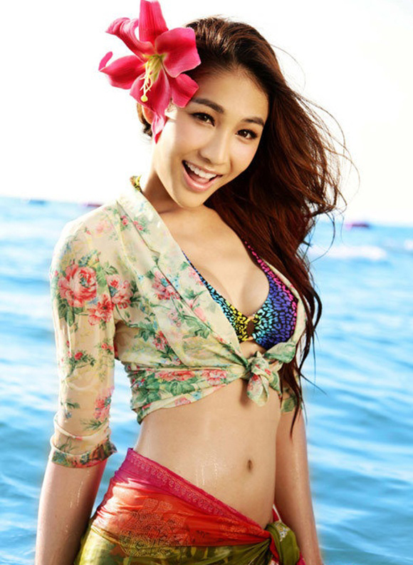 Rose 在泰国有着极高的人气，而且还被网民封为“最美的变性人”哦！图取自：sina