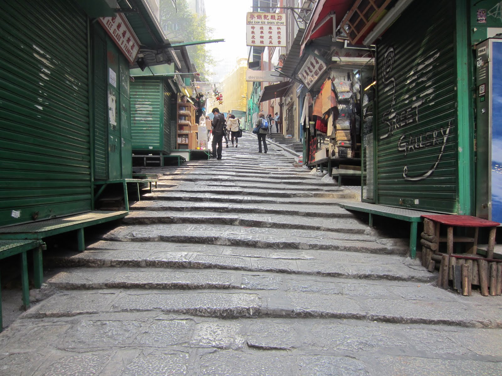 在这里，你可以深刻地感受到现代与旧时光的交叉。图取自：notsomoon 