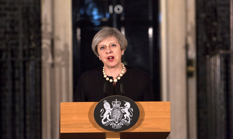 特蕾莎梅呼吁英国民众不要屈服于恐怖主义下，要如常生活。-路透社-