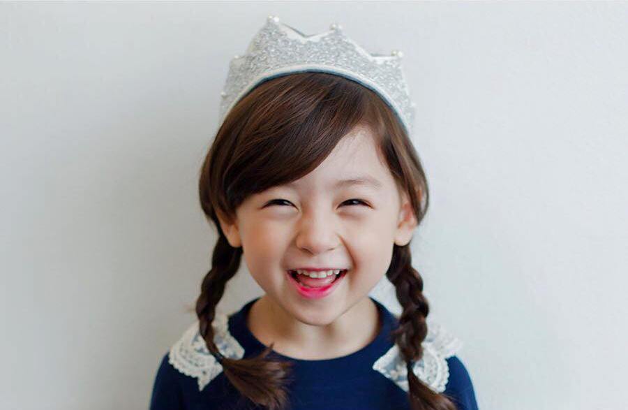 爱笑的女孩，运气一般不会太差！图取自：脸书 