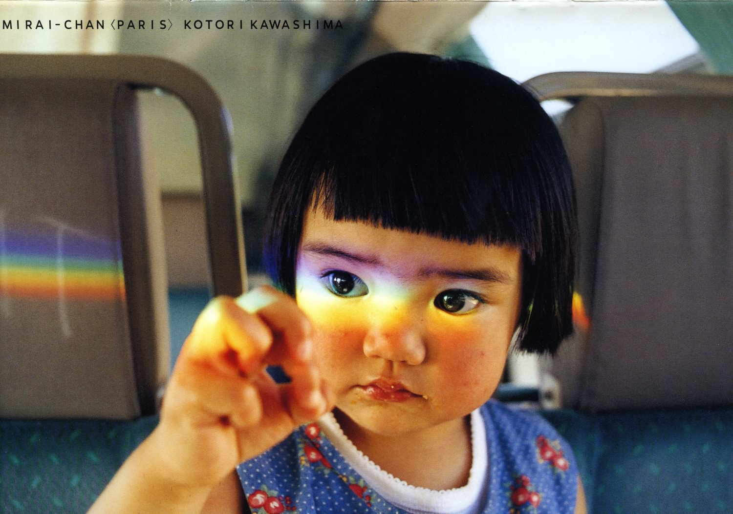 这是她最自然的样子。图取自：fotomen 