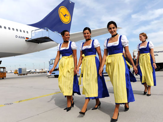 “白雪公主”们出巡啦！图取自：worldstewardess 