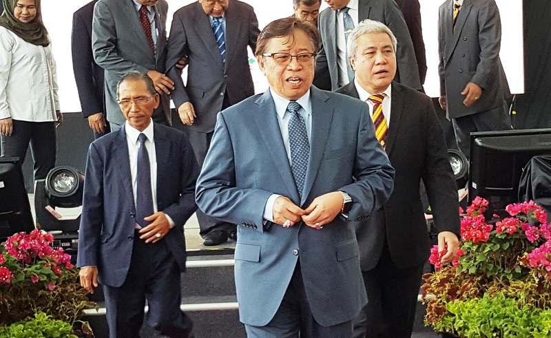 Sarawak Chief Minister Datuk Amar Abang Johari Openg (in front) says the proposed public transport system will be an integrated one, with LRT as the core. u00e2u20acu201d Picture by Sulok Tawie
