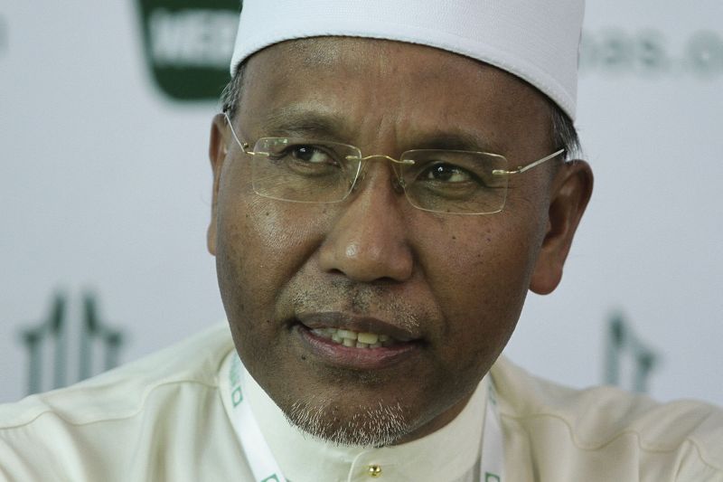 PAS vice-president, Idris Ahmad speaks during a press conference at 63rd Muktamar at the Kompleks PAS Kedah in Alor Setar May 1, 2017. u00e2u20acu2022 Picture by Yusof Mat Isa