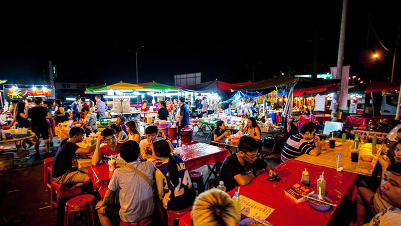 康乐花园的夜市号称全马最长。-摘自go cheras.com-