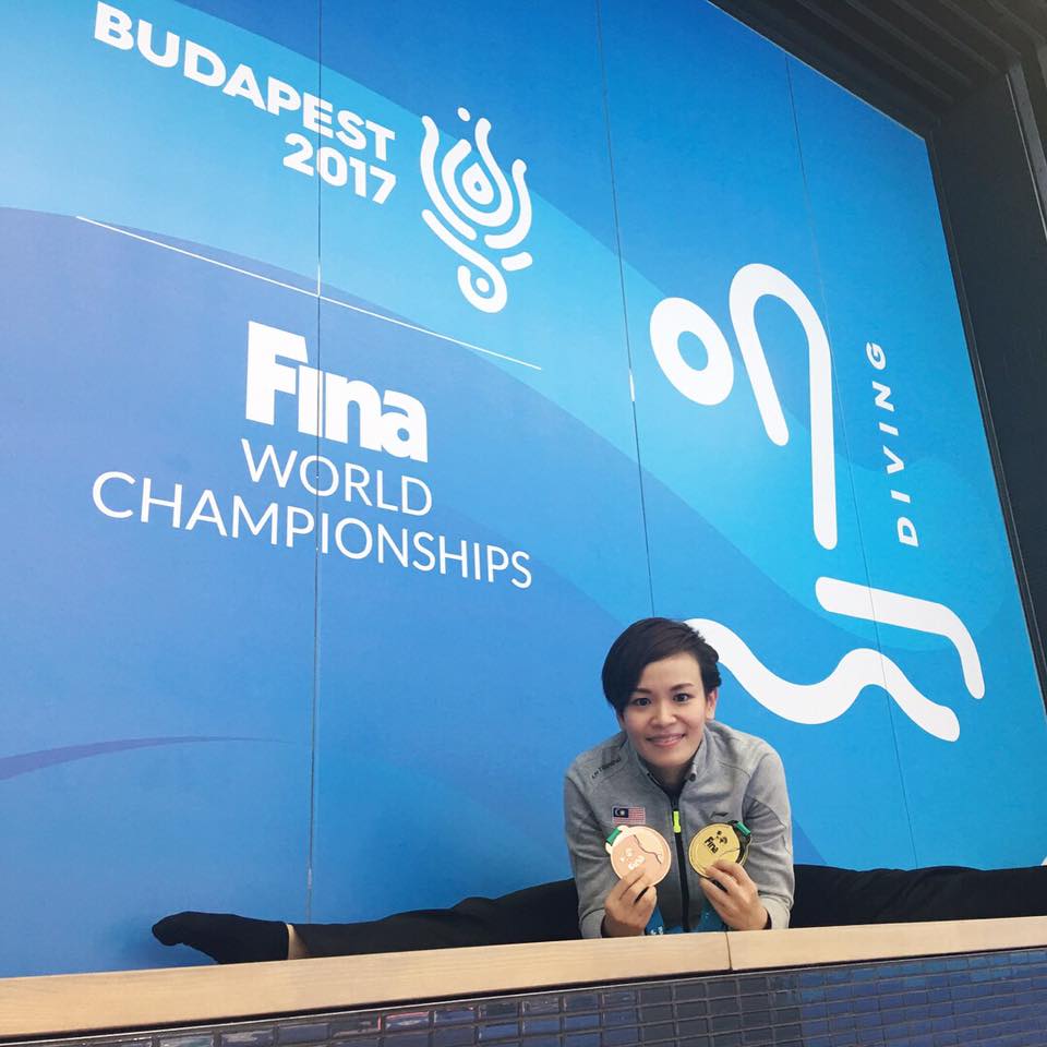 张俊虹2017年在布达佩斯创史拿下我国首个跳水世界冠军！-摘自张俊虹脸书-