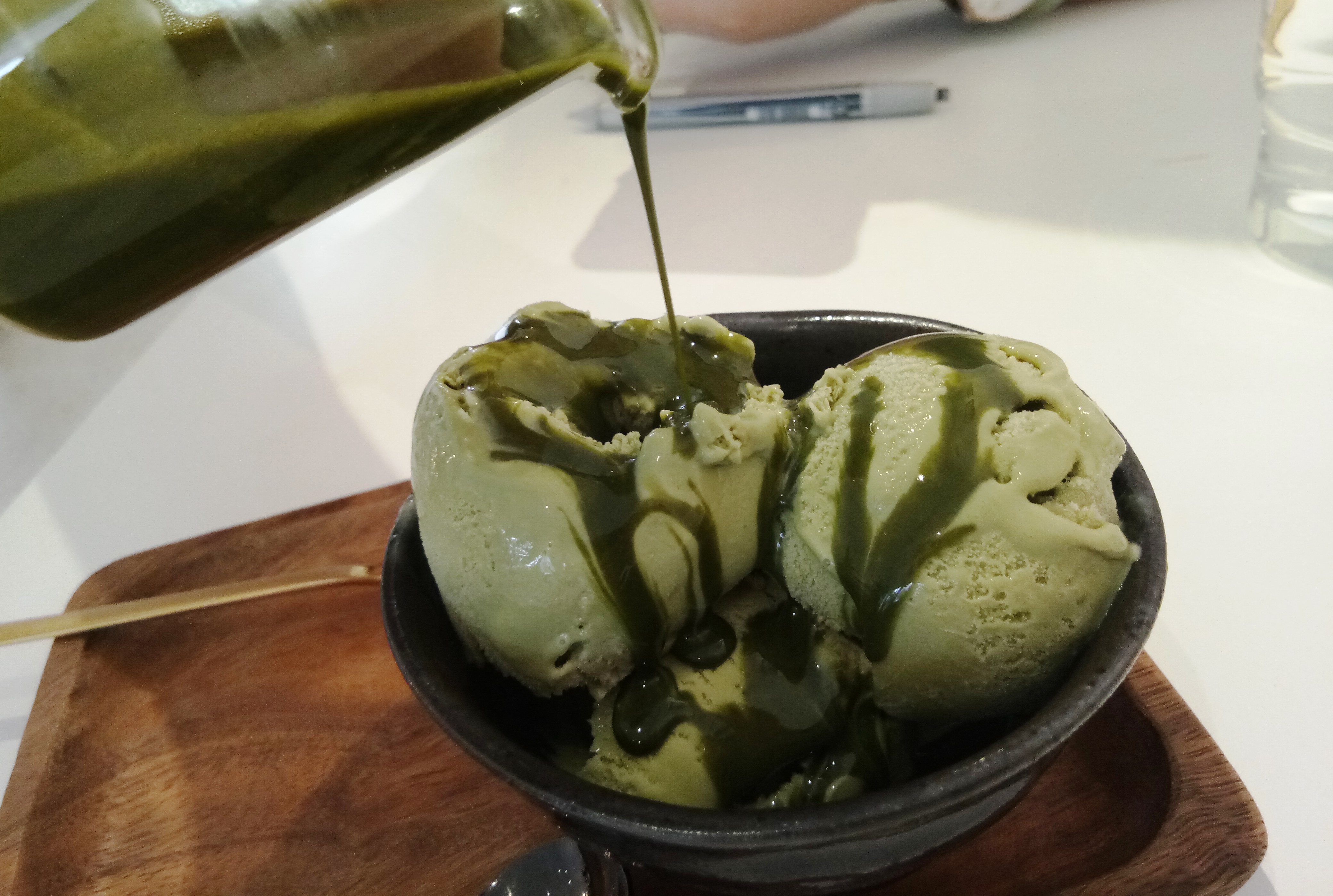 抹茶加上抹茶雪糕的滋味，会让绿茶控为之疯狂。-杨琇媖摄-