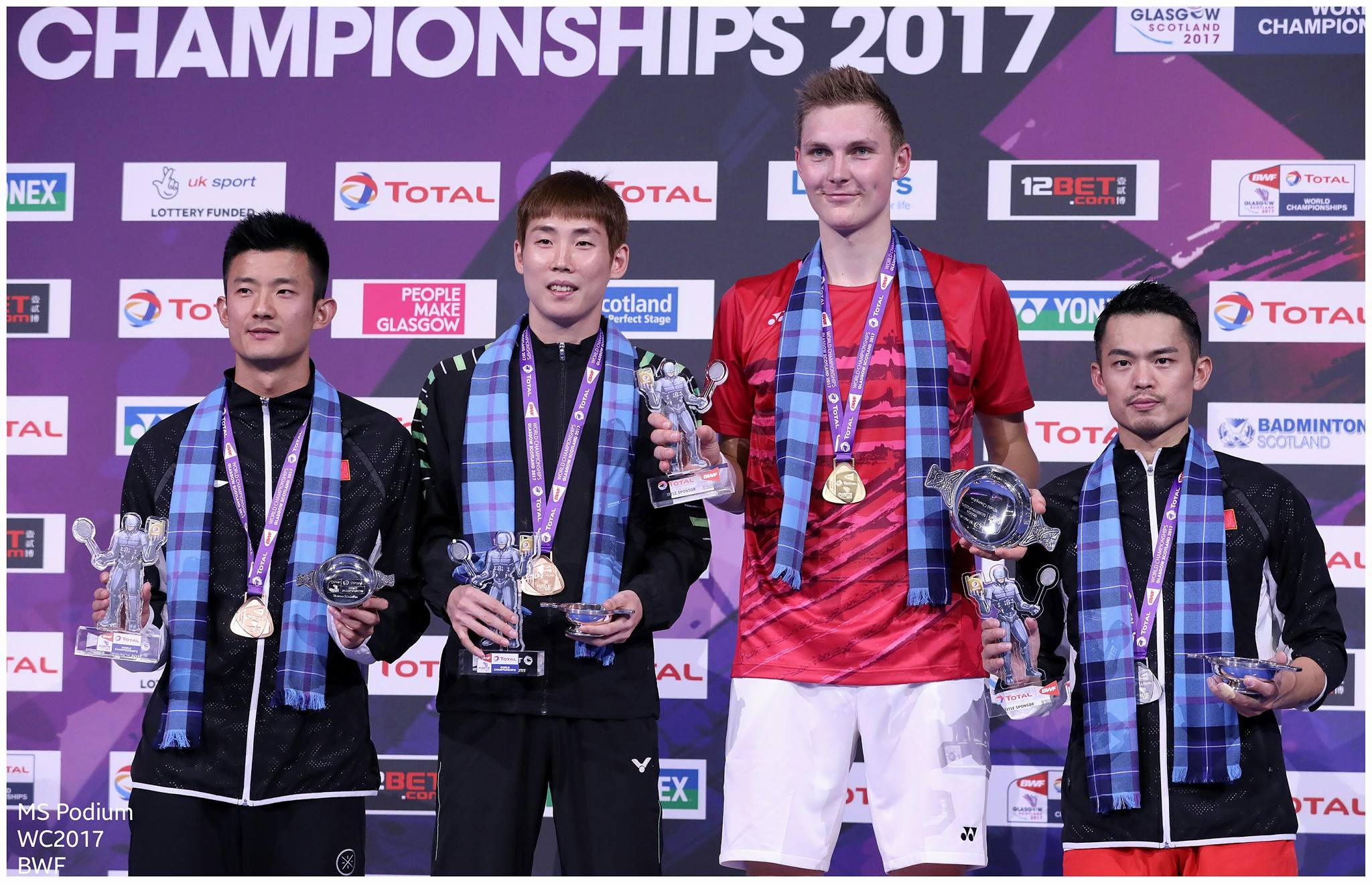 世锦赛男单得奖者，右起林丹、安赛龙、孙完虎和谌龙。-摘自世羽联FB-