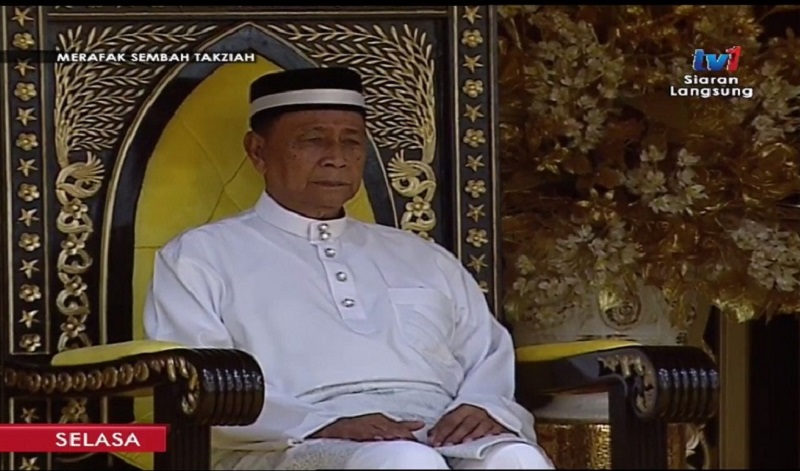 The Raja Muda of Kedah, Tunku Sallehuddin Almarhum Sultan Badlishah, ascends the throne as the 29th Sultan of Kedah. u00e2u20acu201d Picture via Twitter/Bernama