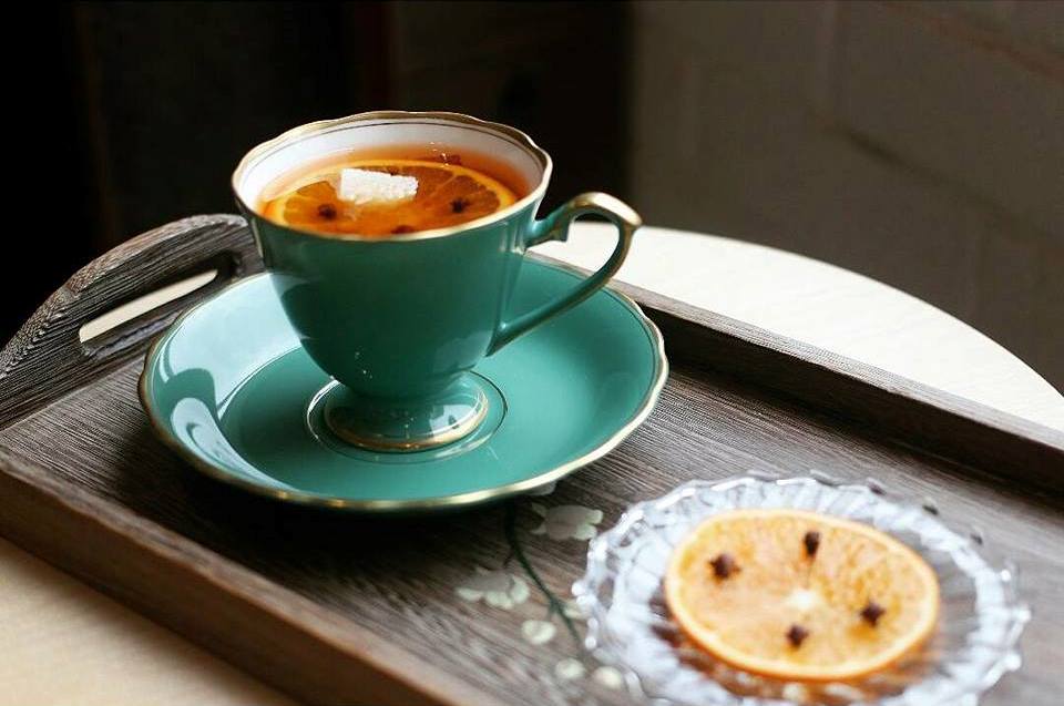 店长推荐的柳丁伯爵，加入柳橙和丁香的茶饮，少了涩味层次变丰富，喝起来更香浓。-摘自Coook粉丝专页-