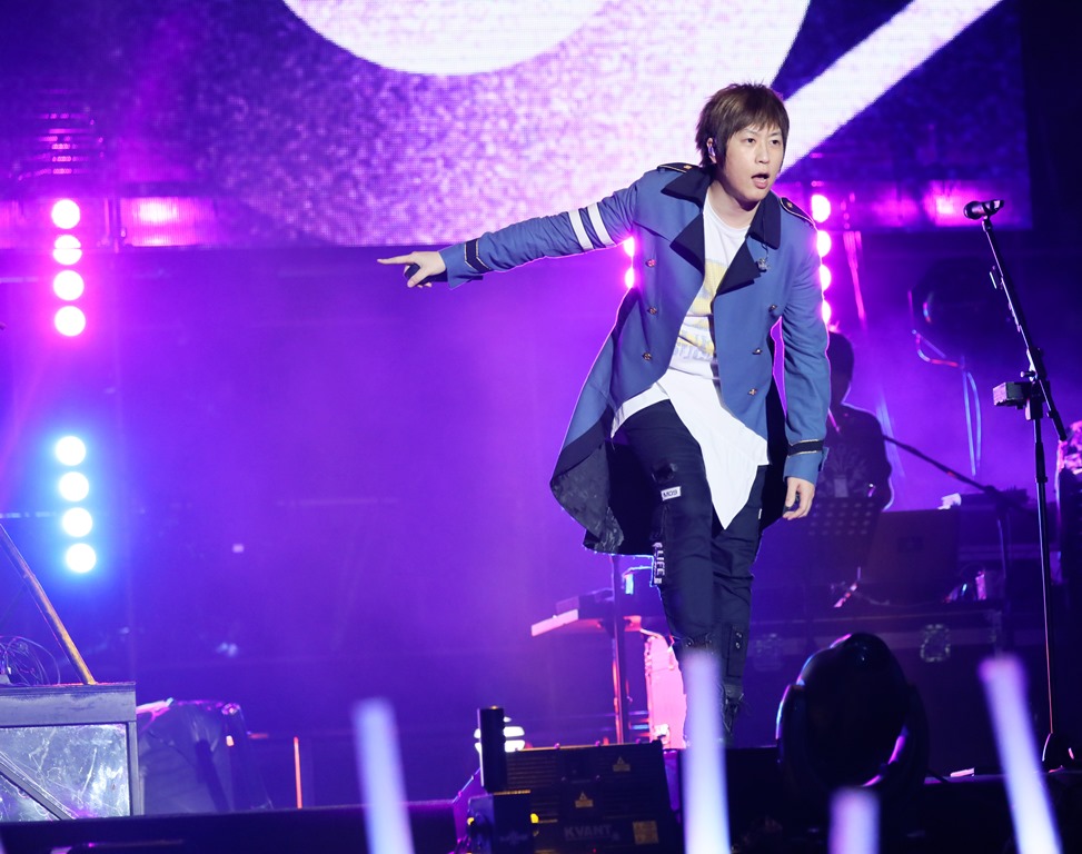 五月天主唱阿信说歌迷是最美的风景。-相信音乐BinMusic提供-