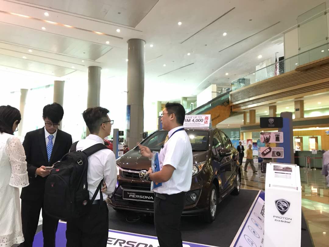 李春荣说，他对对普腾汽车员工有4点要求，包括互相尊重、互相包容、融合、追求商业卓越。-M中文网-