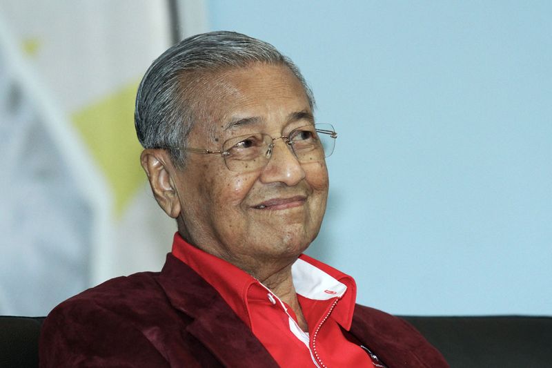 Tun Dr Mahathir Mohamad speaks at the Youth Town Hall Meet in Petaling Jaya November 21, 2017. u00e2u20acu2022 Picture by Miera Zulyana