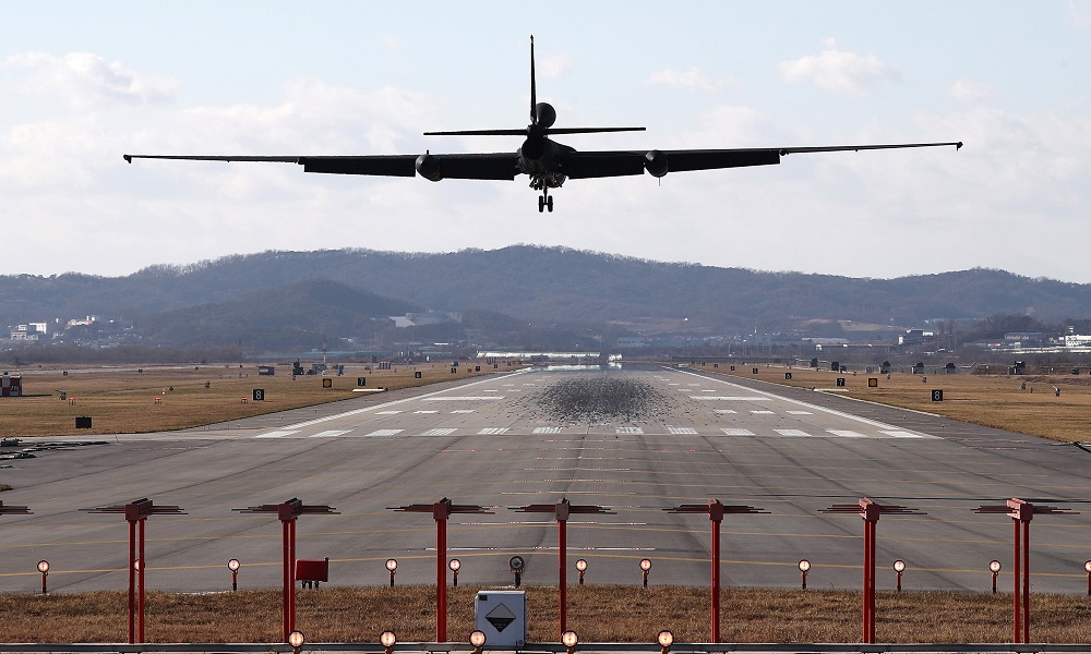 A US Air Force U-2s spy plane lands at the Osan Air Base in Pyeongtaek, South Korea, December 4, 2017.  u00e2u20acu201d Oh Jang-hwan/News1 via Reuters