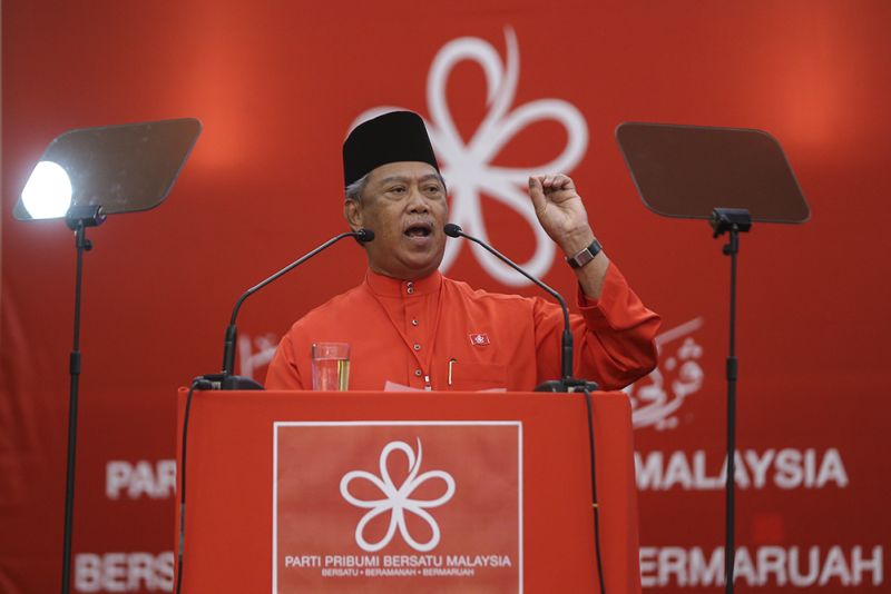 Tan Sri Muhyiddin Yassin delivers his speech during Parti Pribumi Bersatu Malaysiau00e2u20acu2122s first annual general meeting in Shah Alam December 30, 2017. u00e2u20acu2022 Picture by Azneal Ishak 