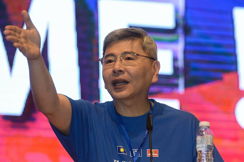 Gerakan president Datuk Seri Mah Siew Keong speaks during the MCA-Gerakan u00e2u20acu02dcStronger Togetheru00e2u20acu2122 assembly in Kuala Lumpur January 6, 2018. u00e2u20acu201d Picture by Mukhriz Hazim