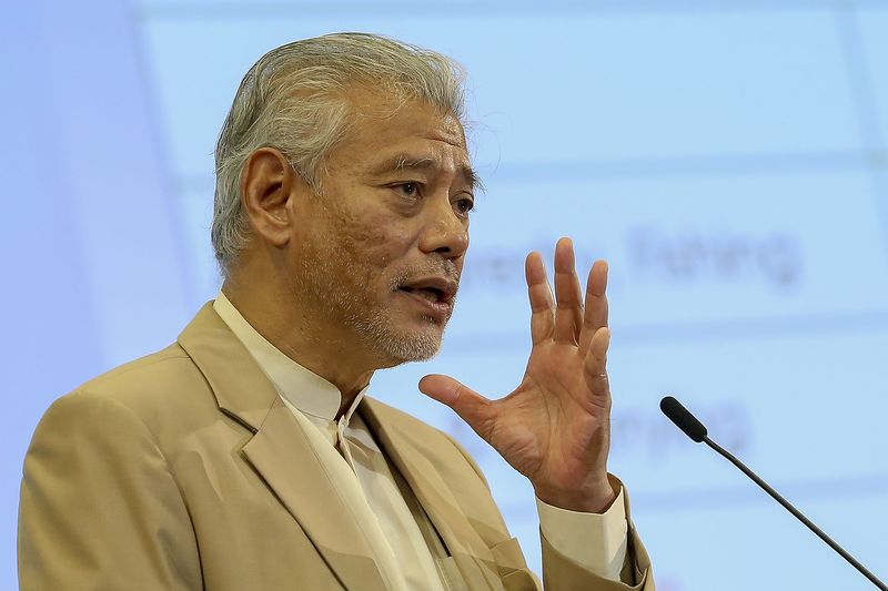 Economist, Professor Jomo Kwame Sundaram delivering his presentation during the Khazanah Research Institute Seminar on u00e2u20acu02dcInequality And Income Distributionu00e2u20acu2122 at Mercu UEM in Kuala Lumpur, January 18, 2018. u00e2u20acu201d Picture by Yusof Mat Isa