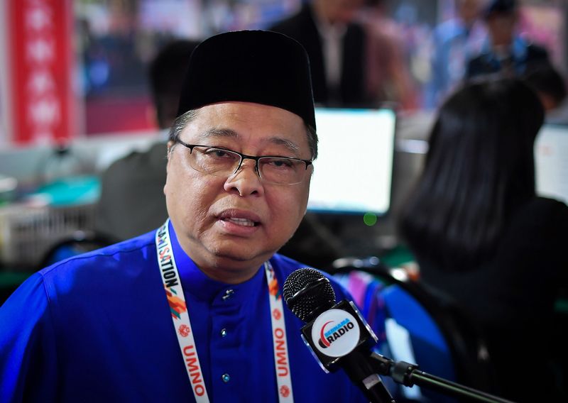 KUALA LUMPUR, 9 Dis 2017-- Anggota Majlis Tertinggi UMNO Datuk Seri Ismail Sabri Yaakob ditemuramah menerusi Bernama Radio sempena perhimpunan Agung UMNO 2017 di Pusat Dagangan Dunia Putra.