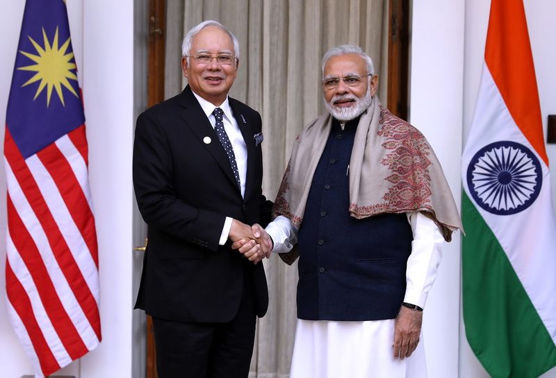Prime Minister Datuk Seri Najib Razak pays tribute to his Indian counterpart Narendra Modi in conjunction with the Asean-India Memorial Summit in New Delhi, January 26, 2018. u00e2u20acu201d Bernama pic