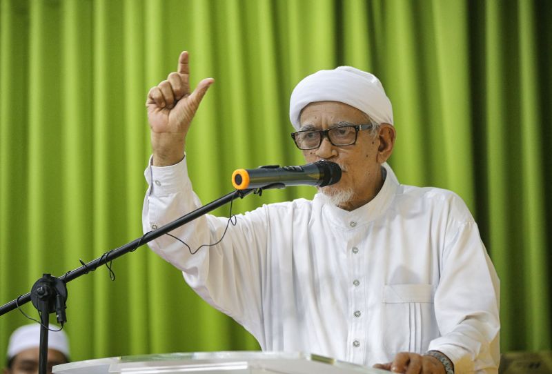 PAS President, Hadi Awang, at the launch of Wisma Purnama Pas in Pengkalan, Ipoh February 3, 2018. u00e2u20acu201d Picture by Pheong Kar Yu