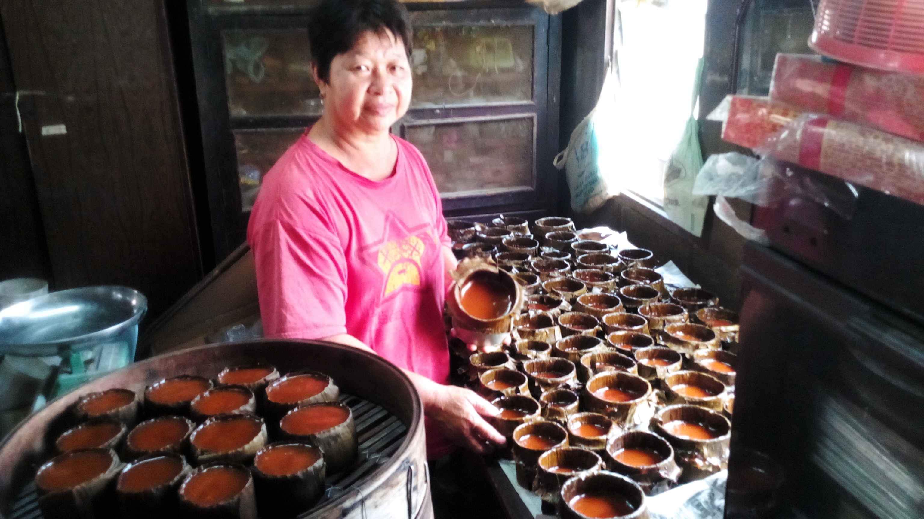 Ngan and his wife have been making 'kuih bakul'since more than 40 years ago. u00e2u20acu201d Bernama pic