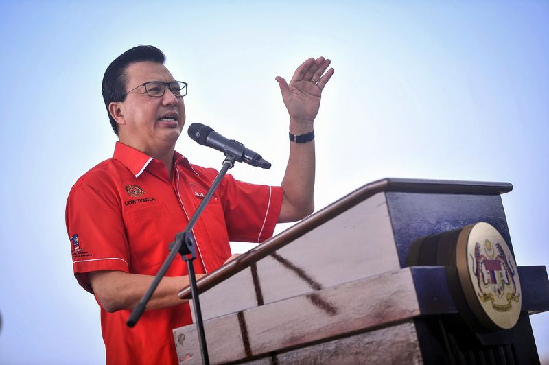 Transport Minister Datuk Seri Liow Tiong Lai addressed the opening ceremony of the Road Safety and Integrated Ops Campaign in conjunction with the Chinese New Year celebration at MyTown Shopping Center, Cheras February 10, 2018. u00e2u20acu201d Bernama pic