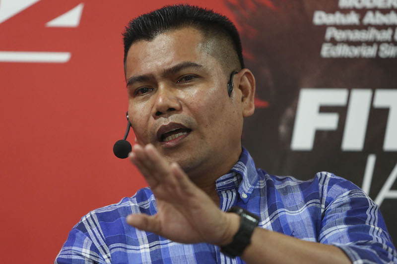 Datuk Seri Jamal Yunos speaks at the Sinar forum 'Fitnah Media Sosial' in Shah Alam March 8, 2018. u00e2u20acu201d Picture by Yusof Mat Isa