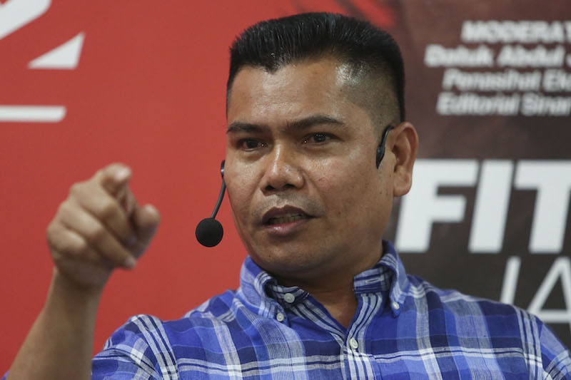 Datuk Seri Jamal Yunos speaks at the Sinar forum 'Fitnah Media Sosial' in Shah Alam March 8, 2018. u00e2u20acu201d Picture by Yusof Mat Isa