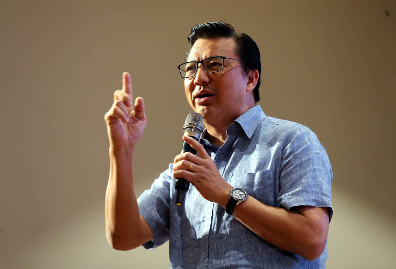 MCA president Datuk Seri Liow Tiong Lai gives a speech during the party's state level general assembly at the Ipoh Convention Centre March 25, 2018. u00e2u20acu201d Picture by Farhan Najib