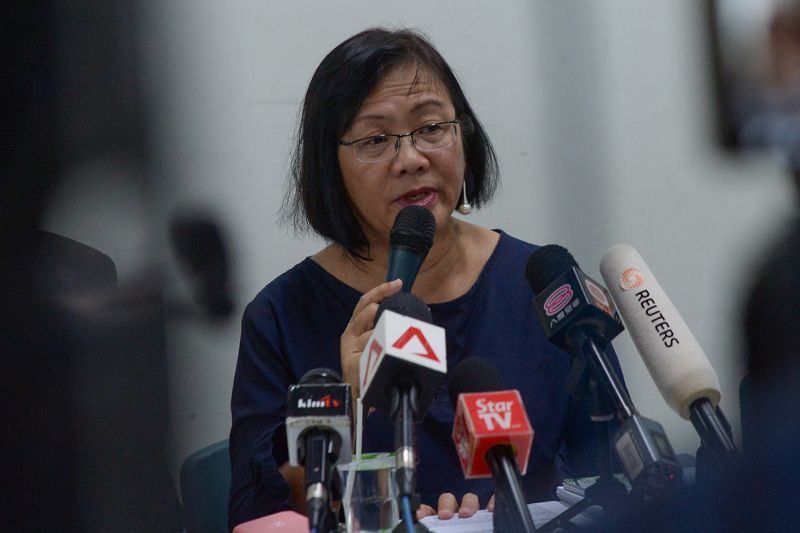 Maria Chin Abdullah speaks during the press conference on her resignation from Bersih to contest in GE14 as an independent candidate under Pakatan Harapan in Petaling Jaya March 6, 2018. u00e2u20acu2022 Picture by Mukhriz Hazim
