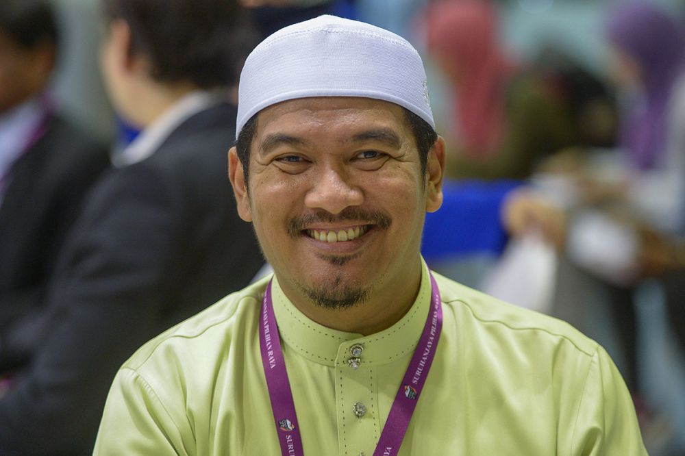 PASu00e2u20acu2122 Kota Anggerik candidate Ahmad Dusuki Abd Rani at the nomination centre in Shah Alam April 28, 2018. u00e2u20acu2022 Picture by Mukhriz Hazim
