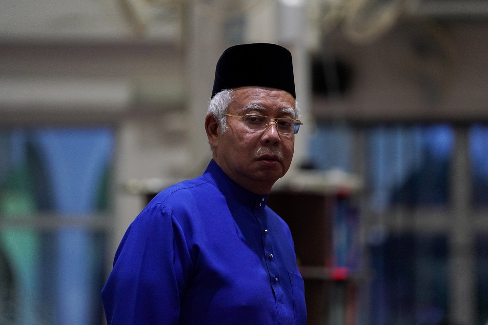 Datuk Seri Najib Razak arrives for prayers a day before the 14th general election at a mosque in Pekan May 8, 2018.u00e2u20acu201d Reuters pic