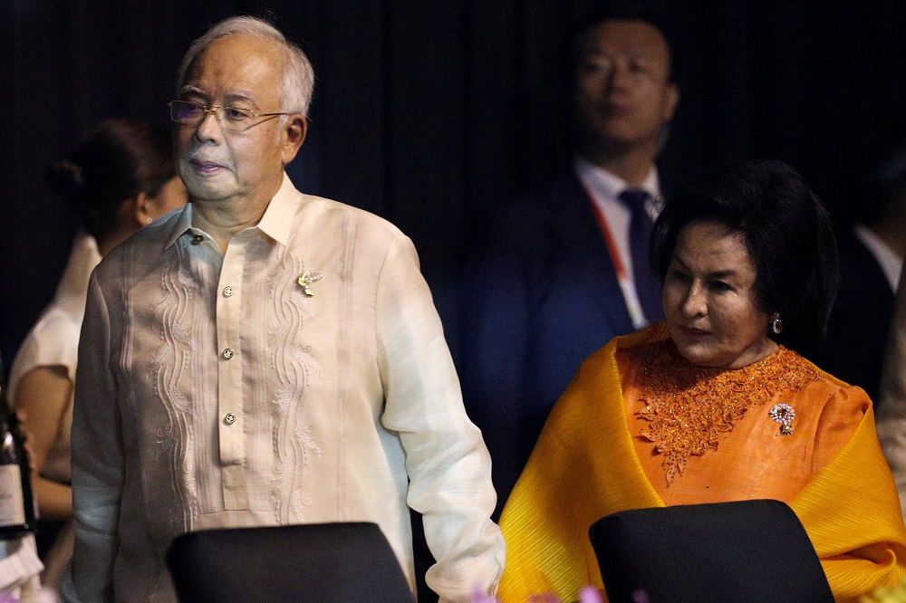 Datuk Seri Najib Razak and his wife, Datin Seri Rosmah Mansor arrive during the gala dinner marking Aseanu00e2u20acu2122s 50th anniversary in Manila November 12, 2017. u00e2u20acu201d Reuters 