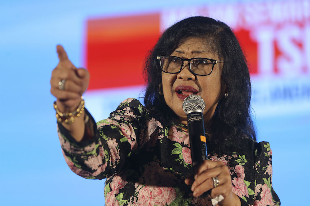Tan Sri Rafidah Aziz speaks during a campaign rally in Taman Keramat, Hulu Kelang May 6, 2018. u00e2u20acu201d Picture by Azneal Ishak