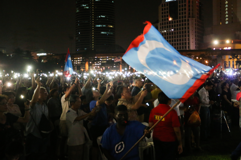 The atmosphere at Padang Timur in Petaling Jaya during the last Pakatan Harapan campaign trail May 8, 2018. u00e2u20acu201d Picture by Ahmad Zamzahuri