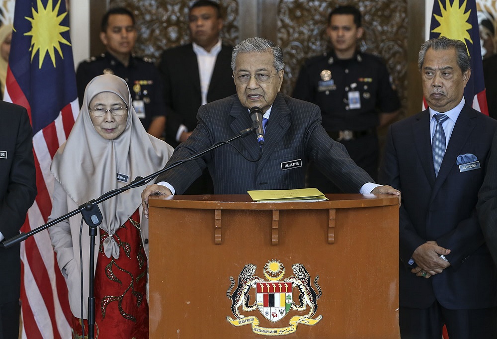 Prime Minister Tun Dr Mahathir Mohamad  speaks during a press conference after chairing a Cabinet meeting at the Prime Ministeru00e2u20acu2122s Office in Putrajaya May 30,2018. u00e2u20acu201d Picture by Azneal Ishak