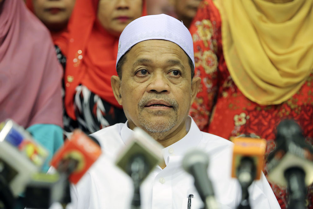 Datuk Seri Shahidan Kassim speaks at a press conference at PWTC in Kuala Lumpur May 24, 2018. u00e2u20acu201d Picture by Yusof Mat Isa