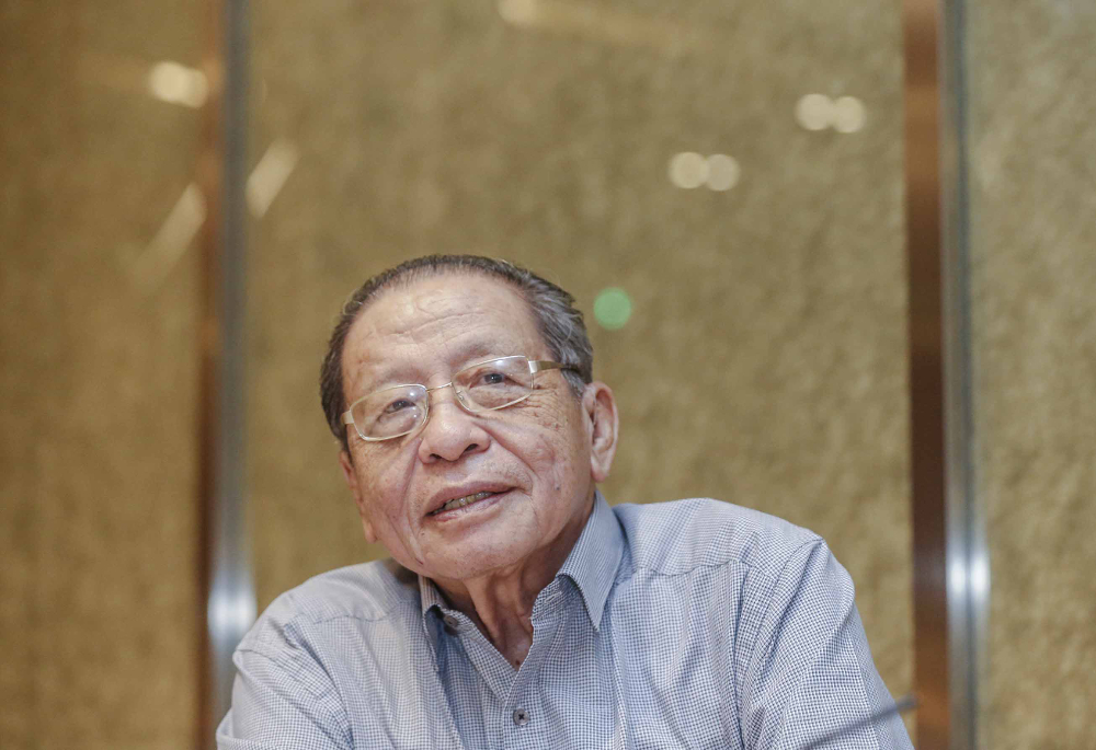 DAP adviser Lim Kit Siang speaks to Malay Mail during an interview in Sheraton, Petaling Jaya May 27, 2018. u00e2u20acu201d Picture by Firdaus Latif